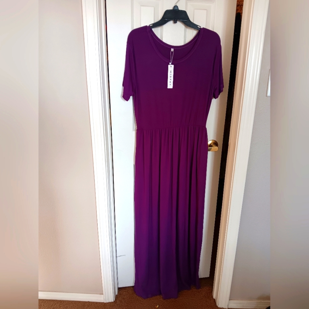 NWT MISFAY DRESS